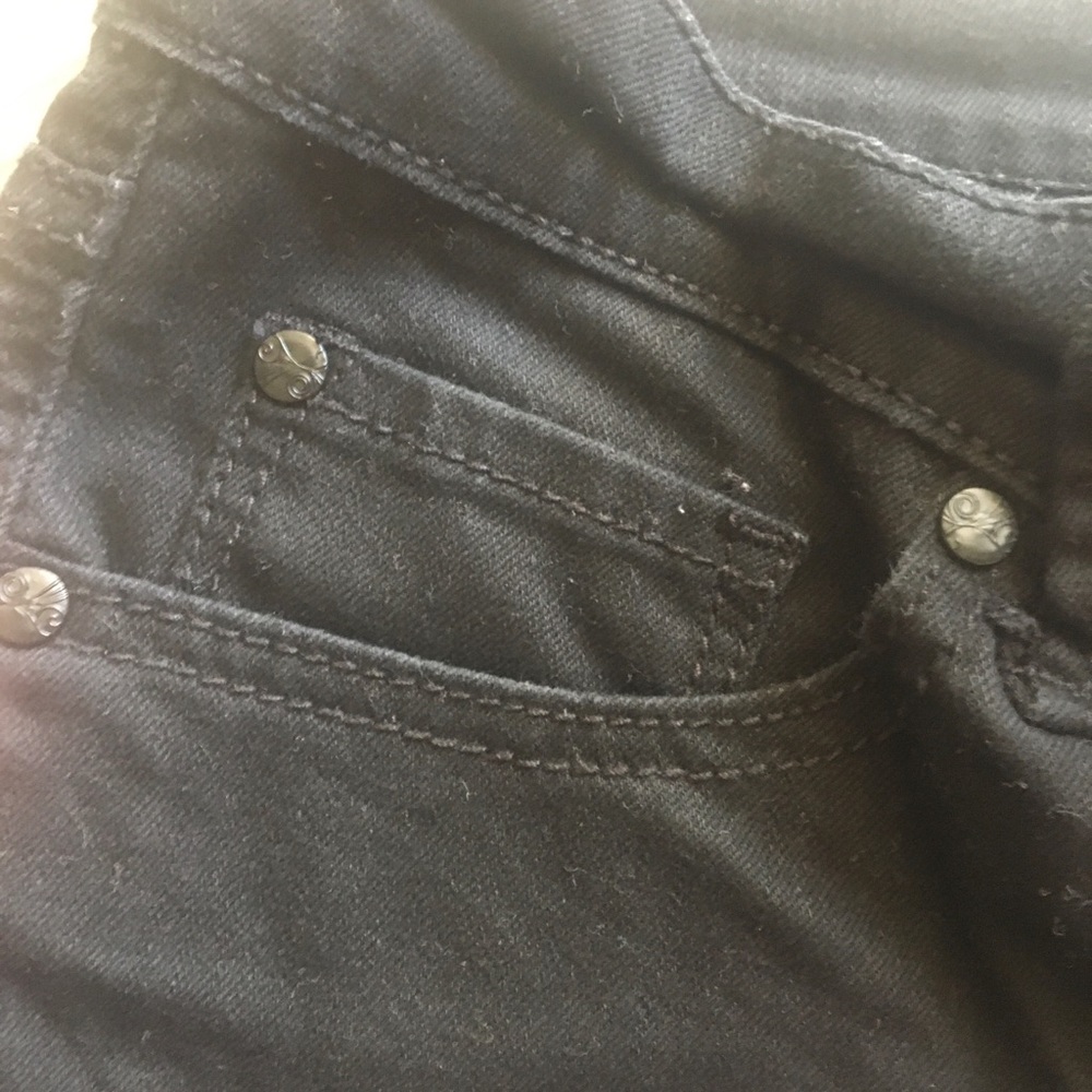 NWOT Refuge Black Shorts - Picture 6 of 8
